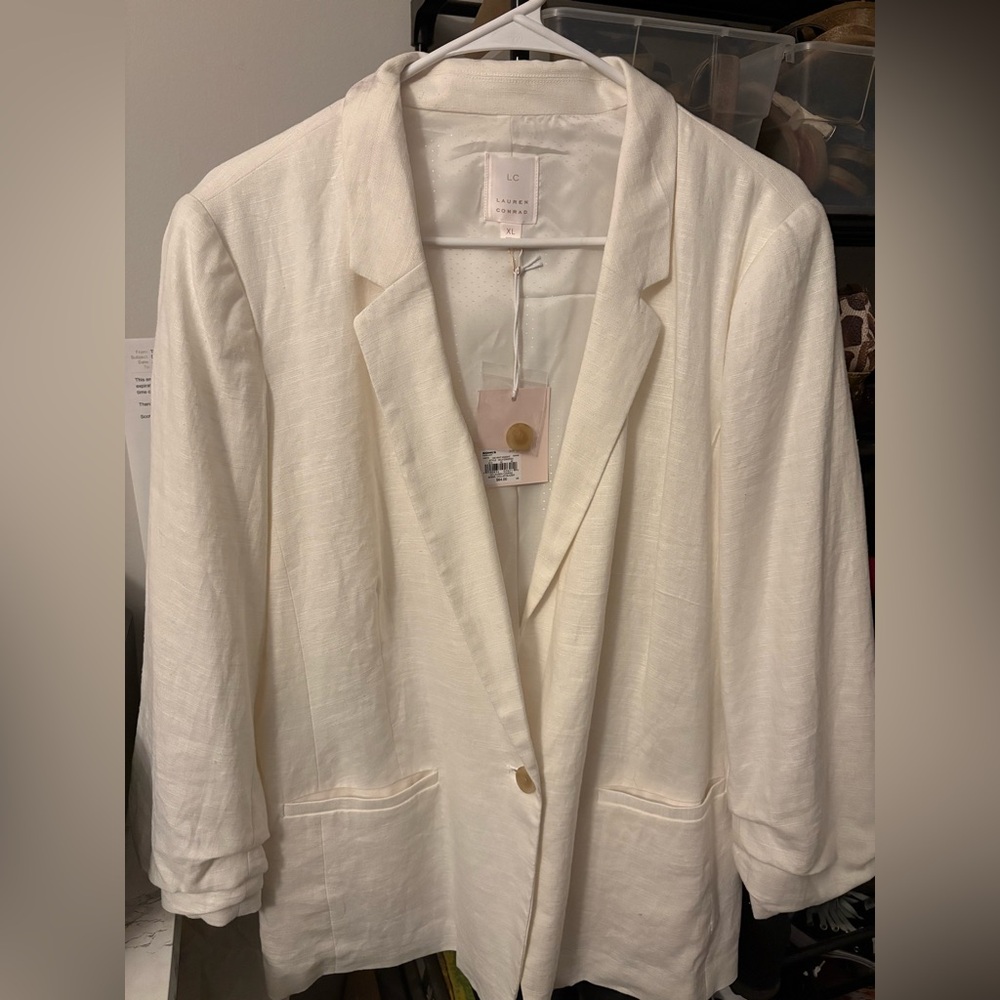LC Lauren Conrad Off-White Blazer